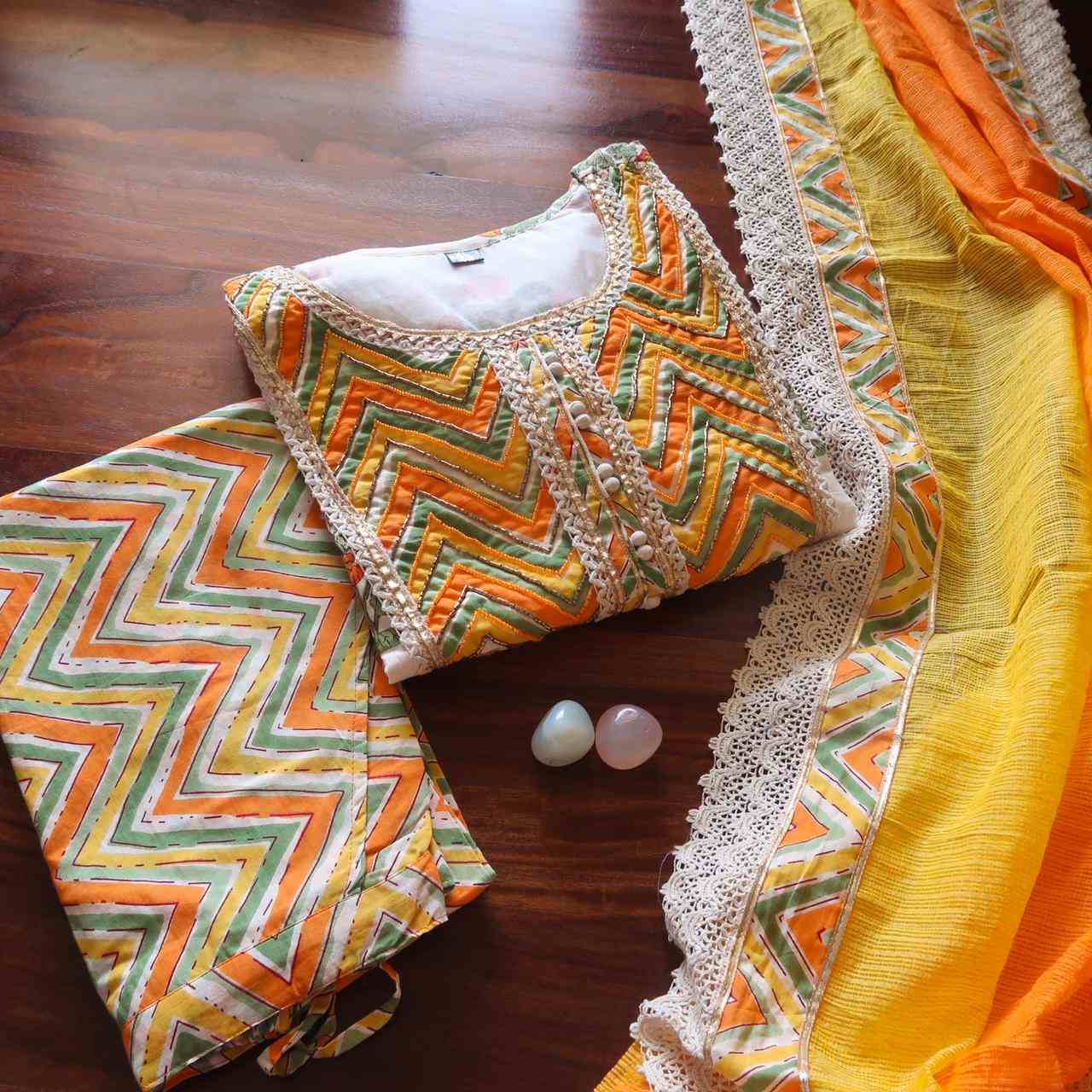 Satrangi Re Cotton Suit (3 piece)